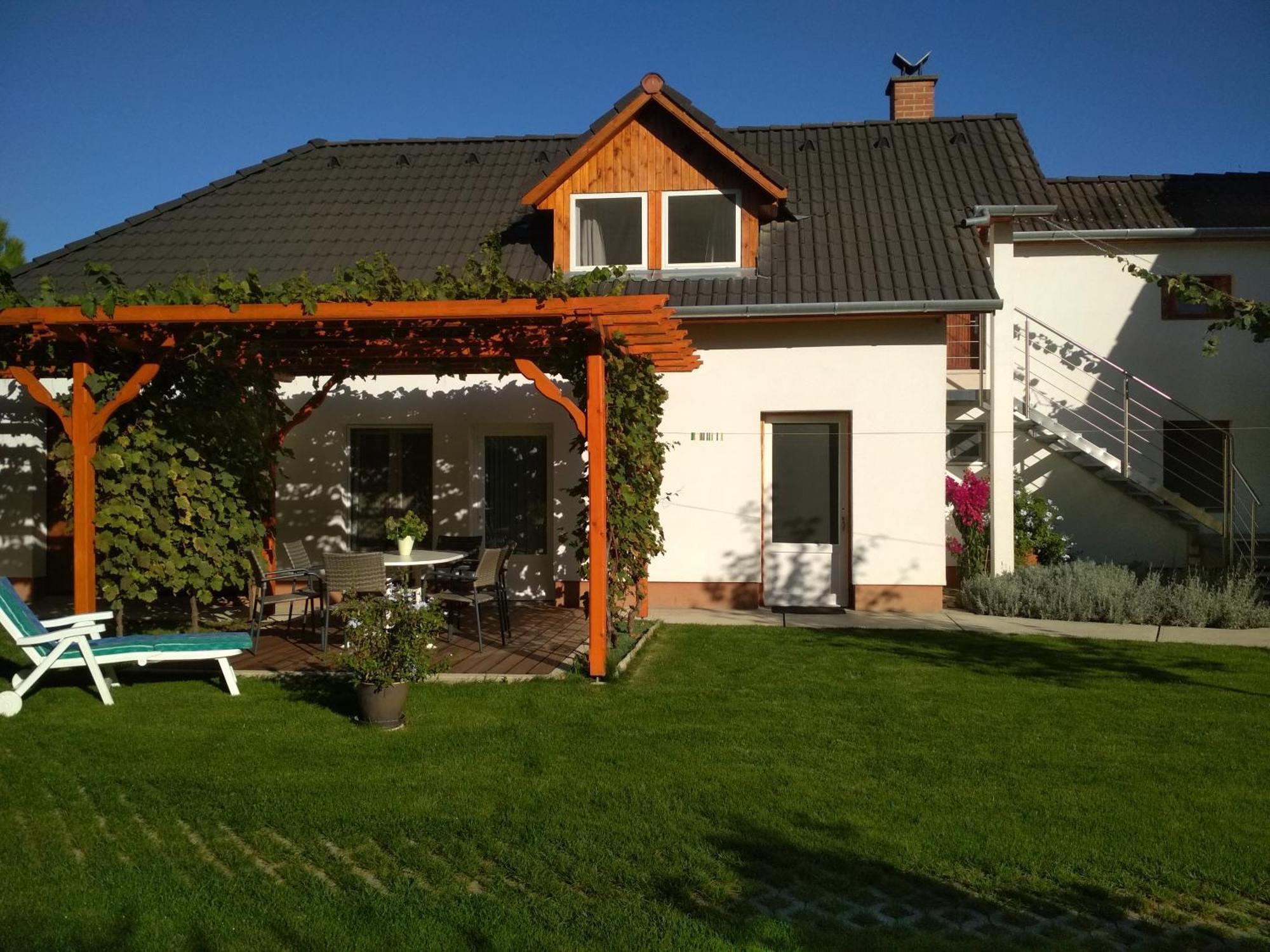Gólya Vendégház Tiszaug Exterior foto
